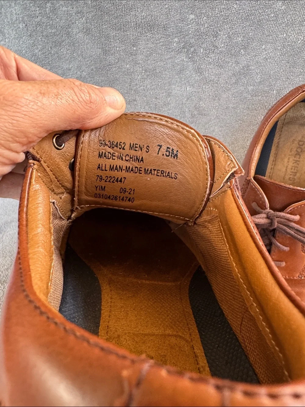 Dockers Men's Garfield Cap Toe Tan Leather Lace-Up Shoe Oxfords